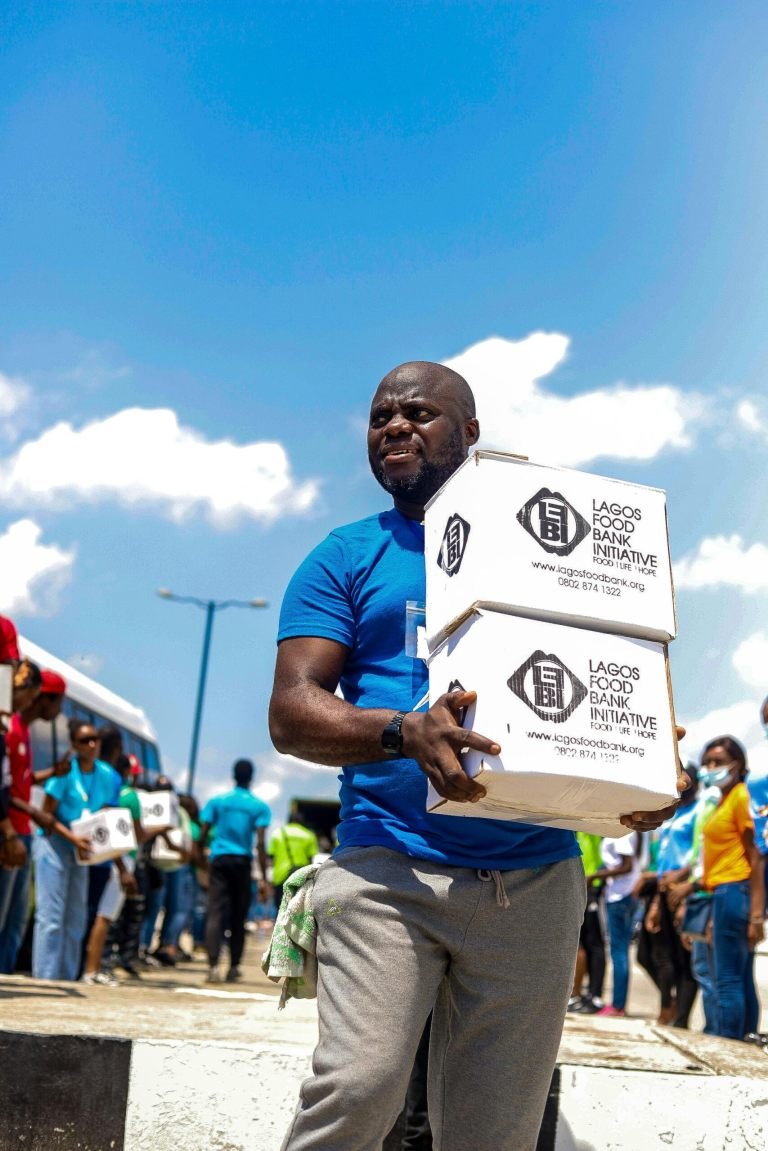 pexels-lagosfoodbank-9090841
